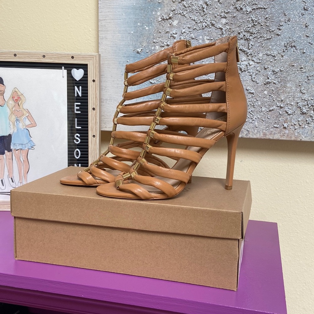 Vince Camuto Gladiator Heels Size 7.5